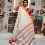 সূতি শাড়ি-অফ হোয়াইট